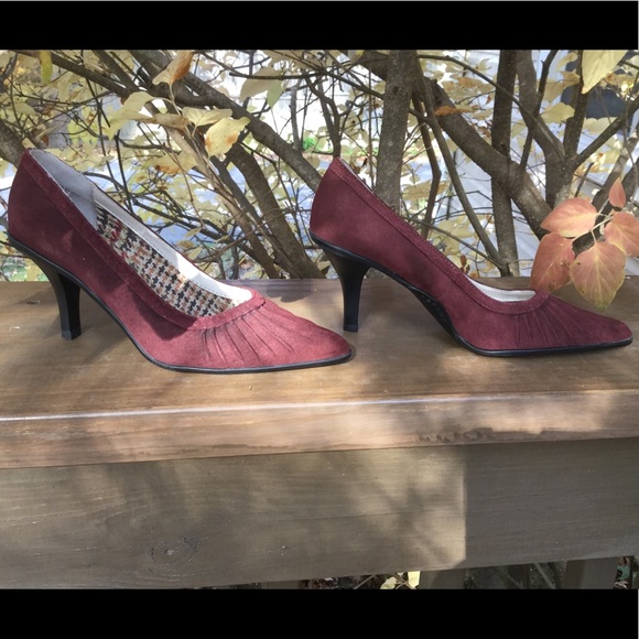 Report Heels“ Rapture “ Suede Upper - Picture 3 of 4